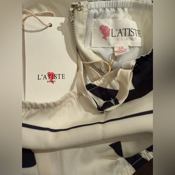NWT - L’ATISTE Shape Print Crop Top in Black & White Size 3X - Picture 4 of 4